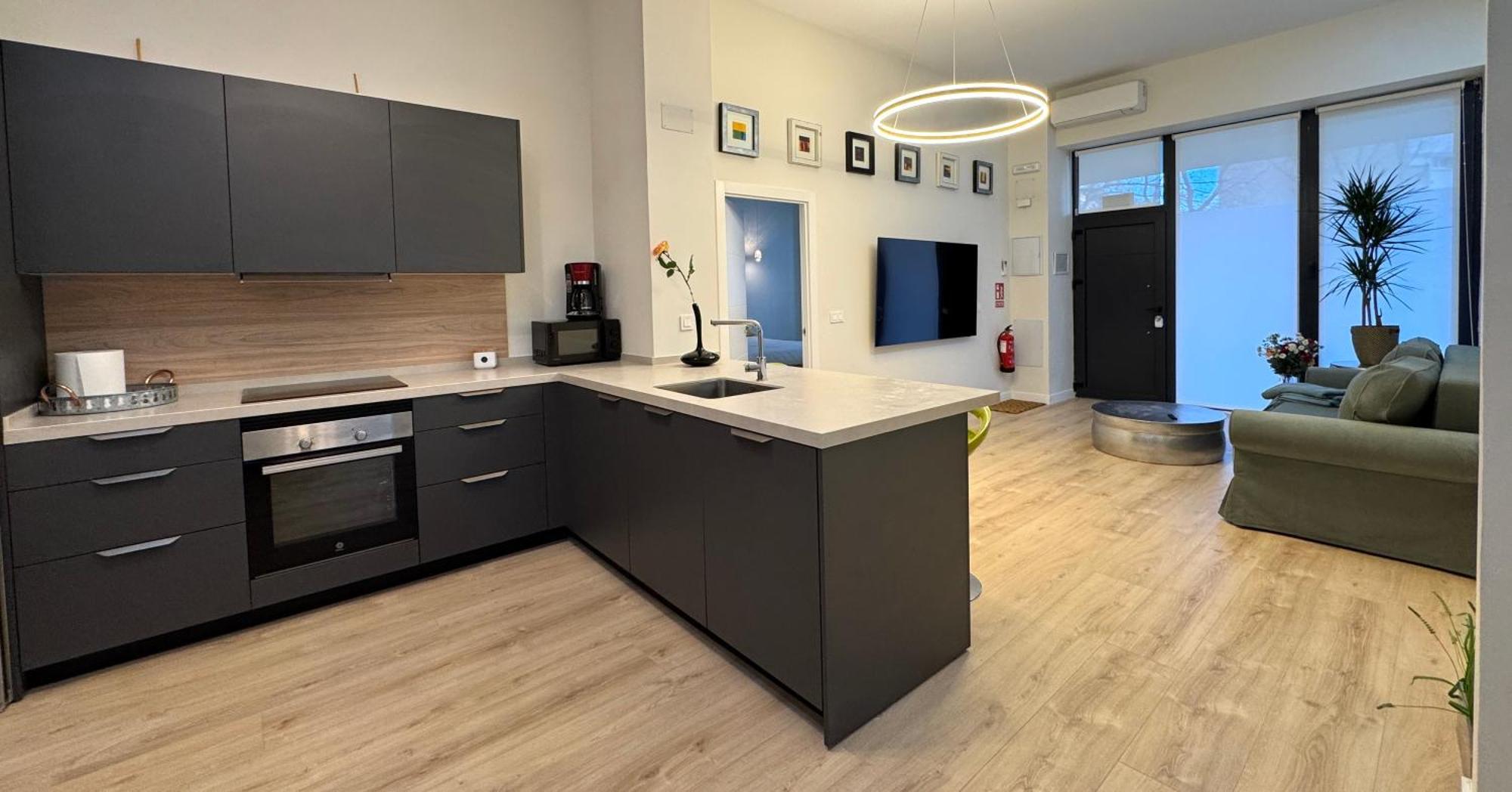Luxury Suite Wifi Ac Servicios En La Puerta Мадрид Екстериор снимка